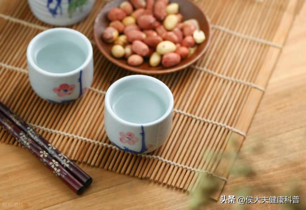 白酒立大功？研究发现：经常喝白酒的糖尿病人，会有4个坏处！